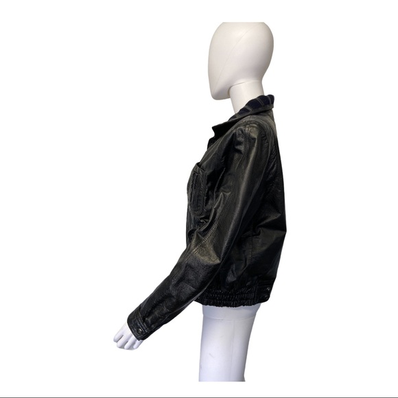 Vintage 1990s Black Leather Motorcycle Jacket size Medium zip up lots of pockets - Picture 4 of 6